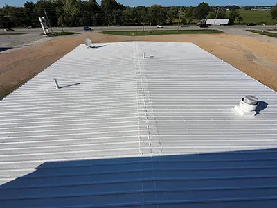 Missouri-Commercial-roofing-contractor-metal-roof-restoration-12